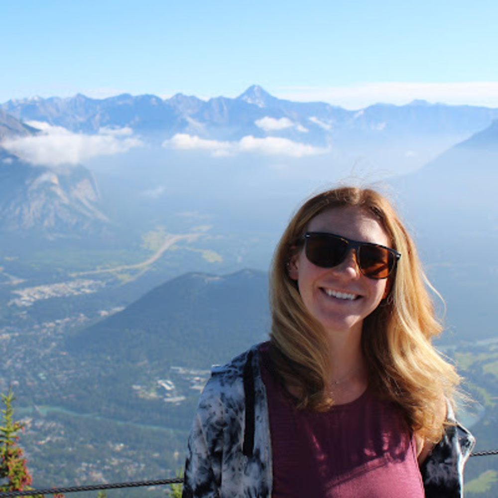 Meet your Posher, Cayla